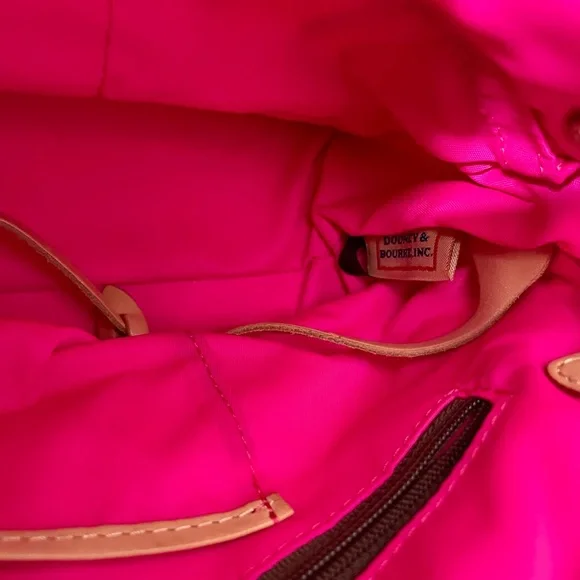 Dooney & Bourke Seersucker Multicolor Stripe Shoulder Bag w/ Bold Pink Interior - Picture 9 of 10